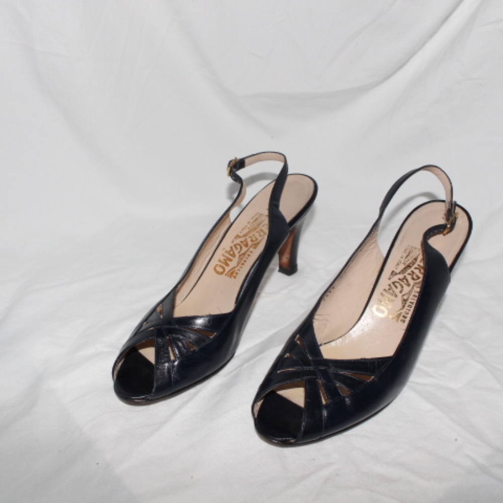 Cross pattern open toe ferragamo heel